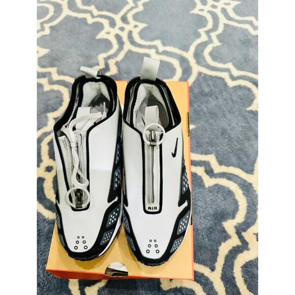 Women's Air Max SNDR Silver and Anthracite sz 6 - Picture 8 of 10